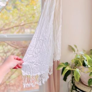 🌵3/$20 - Merona - Scarf Ivory Light Weight - NWT!